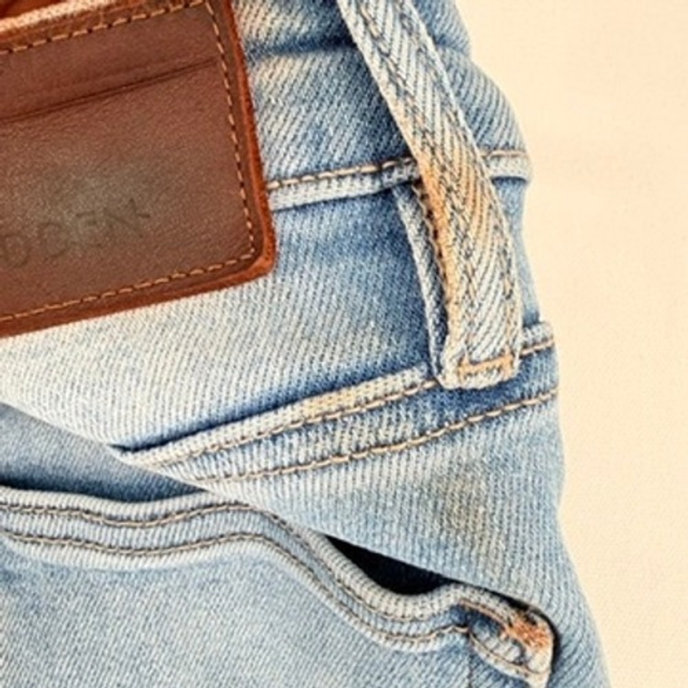 Hidden Jeans High Rise Flare Stretch Denim Size 27 Light Blue Good Condition - Picture 7 of 11